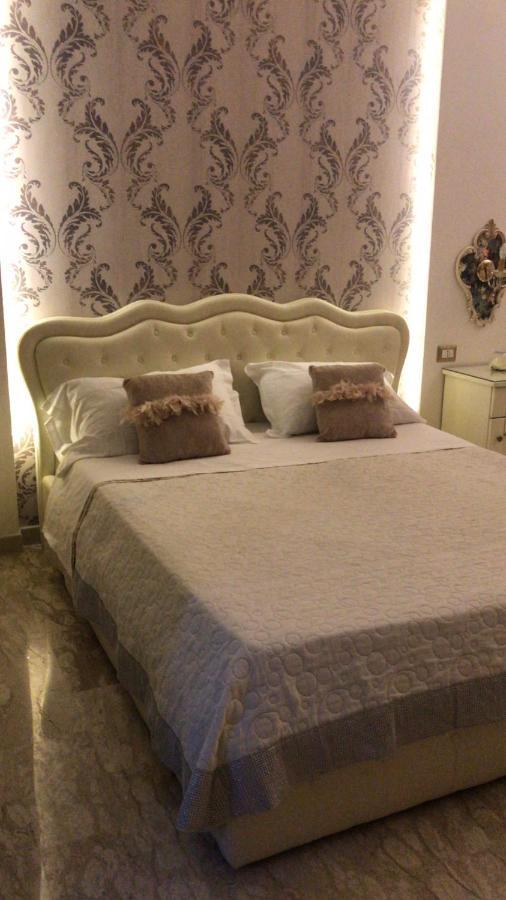 Gold94 * Naples