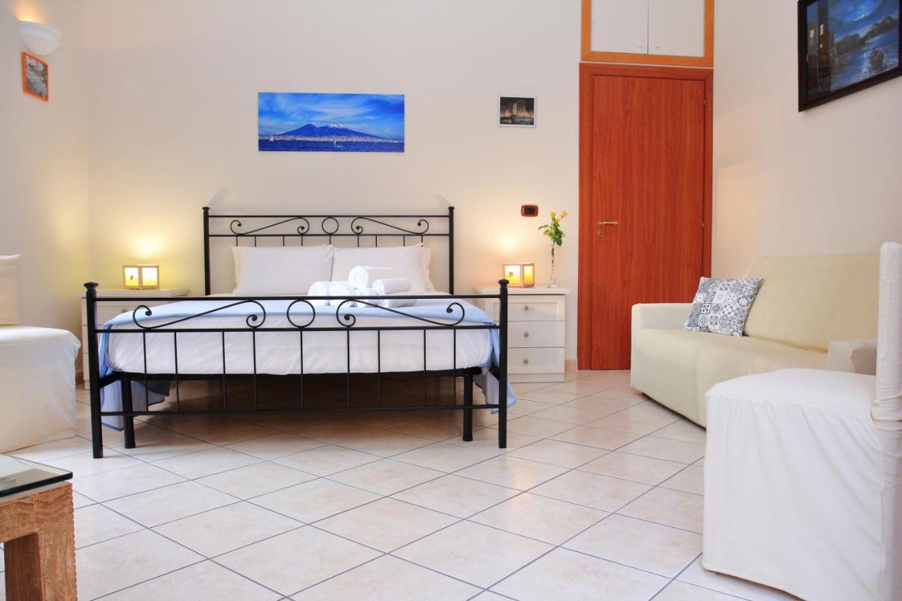 Bed & Breakfast Mitilini Station Naples