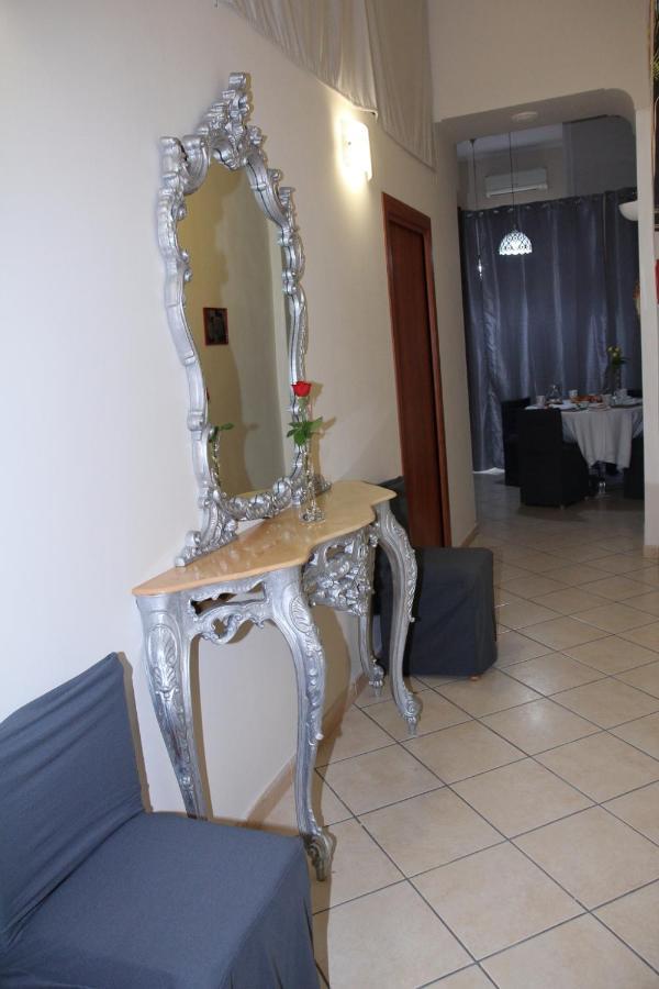 Bed & Breakfast Mitilini Station