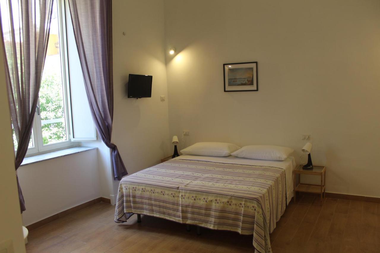 Bed & Breakfast Casa Laura Oliva Mancini *