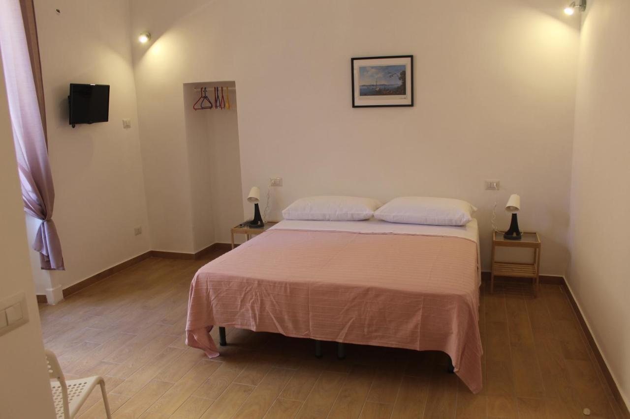 Casa Laura Oliva Mancini Bed & Breakfast Naples