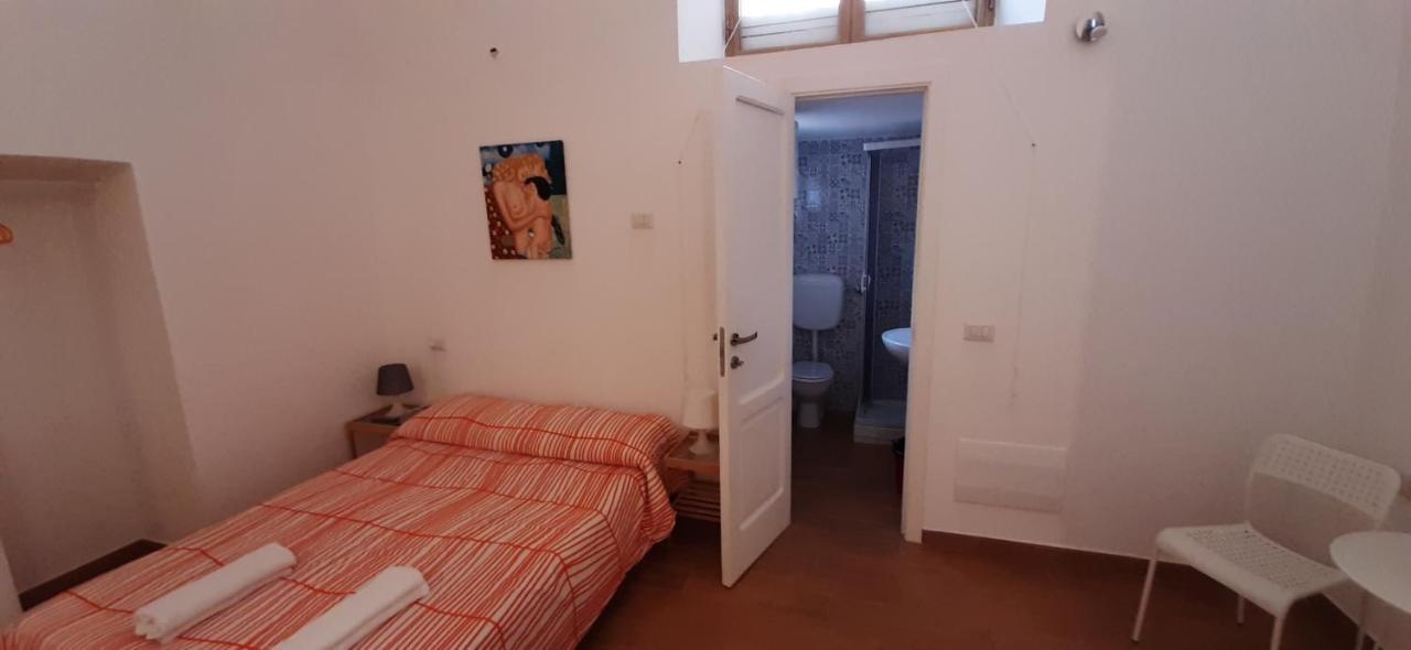 Casa Laura Oliva Mancini Naples