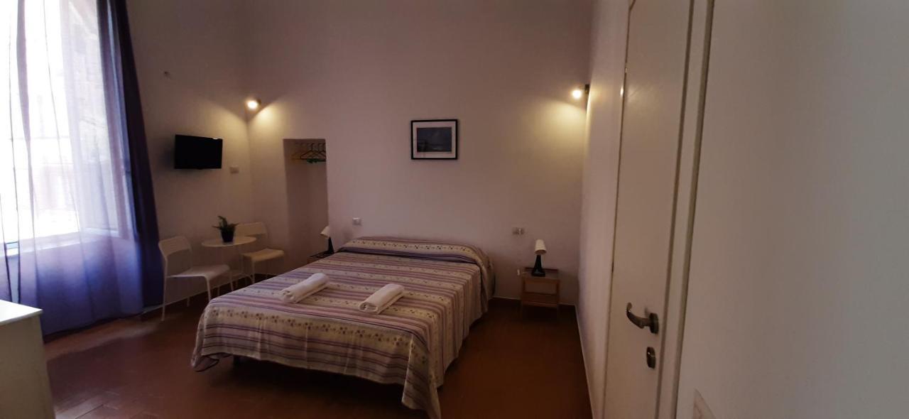 Bed & Breakfast Casa Laura Oliva Mancini *