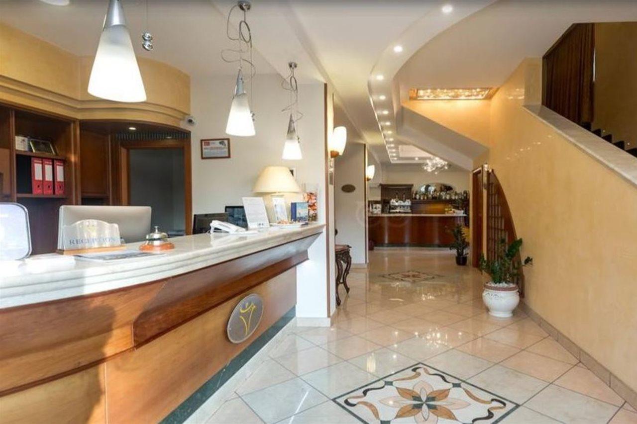 Ranch Palace Hotel Naples