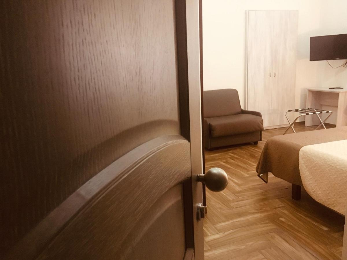 La Storia Di 3* Naples