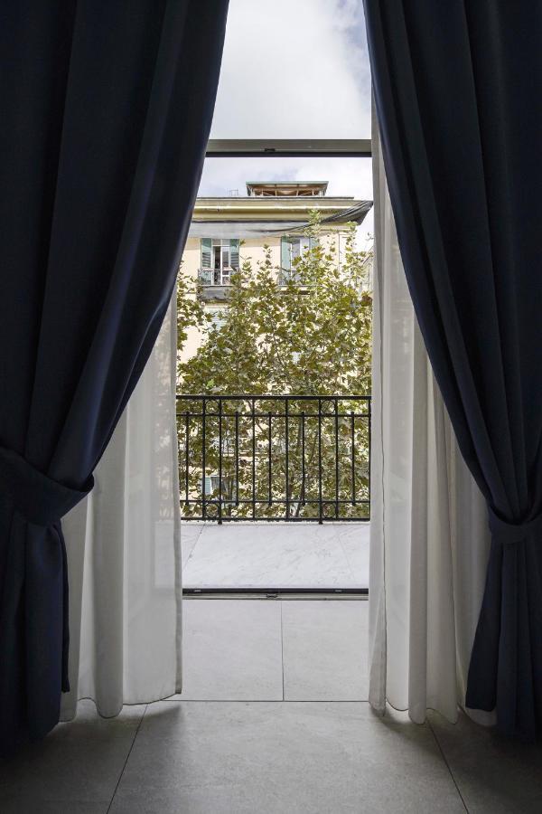 La 3* Naples