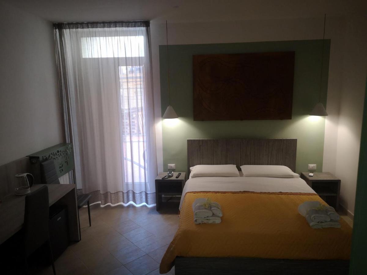 La Casa Di Halley Guest house Naples