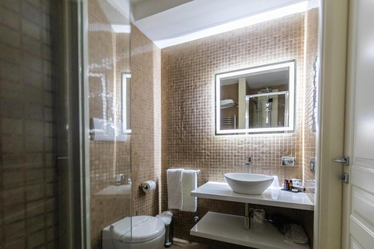 Sanfelice 33 Luxury Hotel