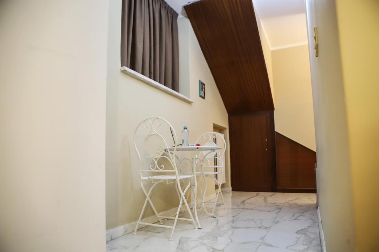 Guest house Piazza Dante By Wonderful Italy *