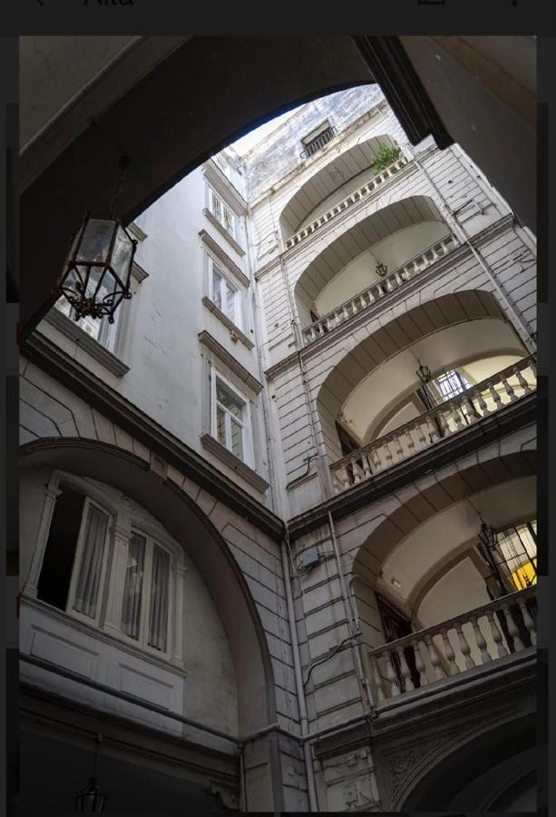 Bed & Breakfast Downtown Napoli B&B “Se Nun Canto Moro..” *