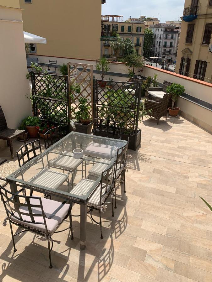 Tuanis Guest house Naples