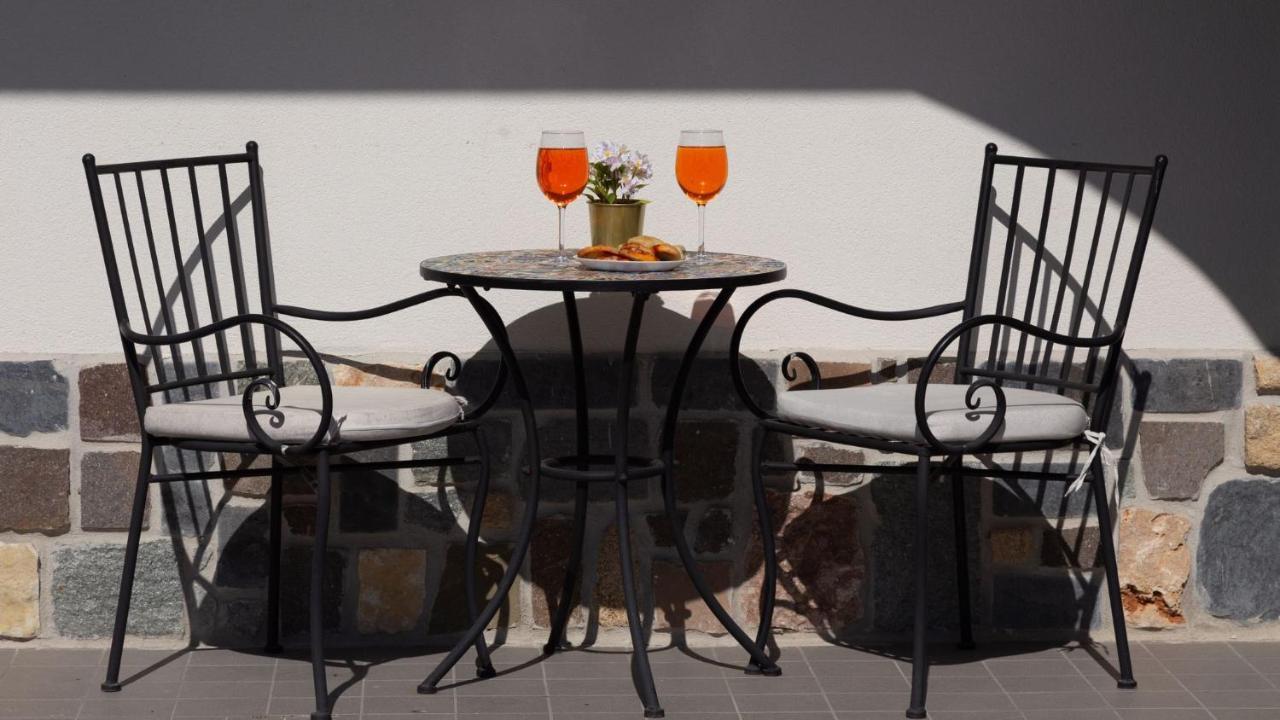 8 Bed & Breakfast Naples