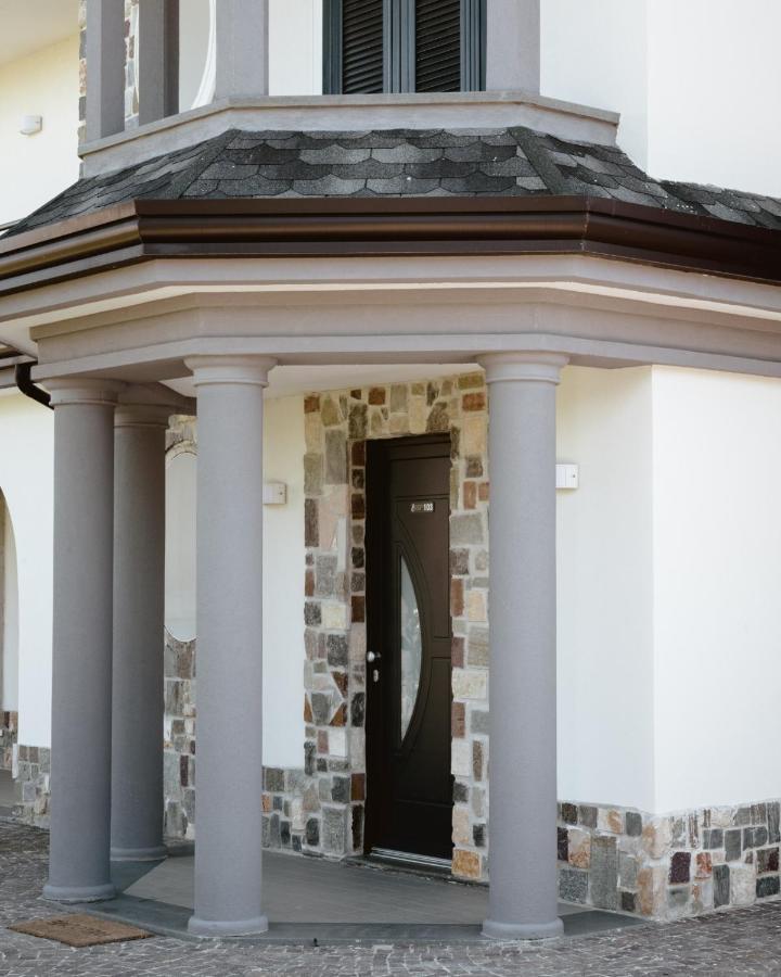 8 Bed & Breakfast Naples