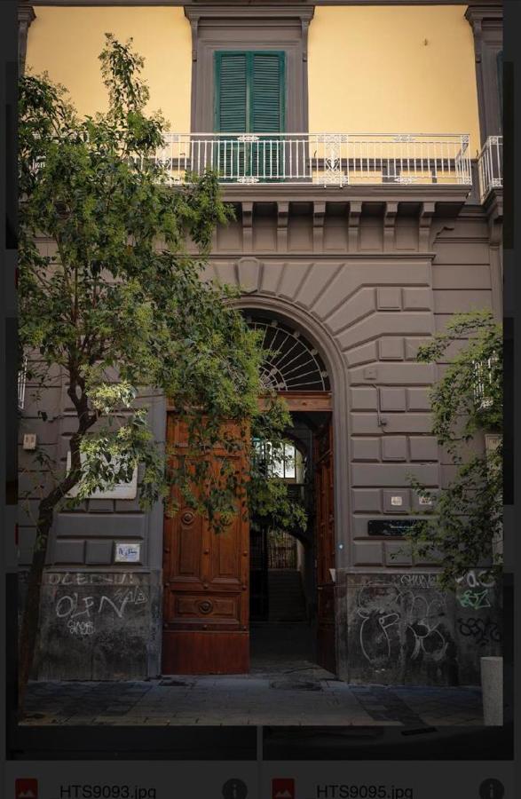 Bed & Breakfast Downtown Napoli B&B “Se Nun Canto Moro..” *