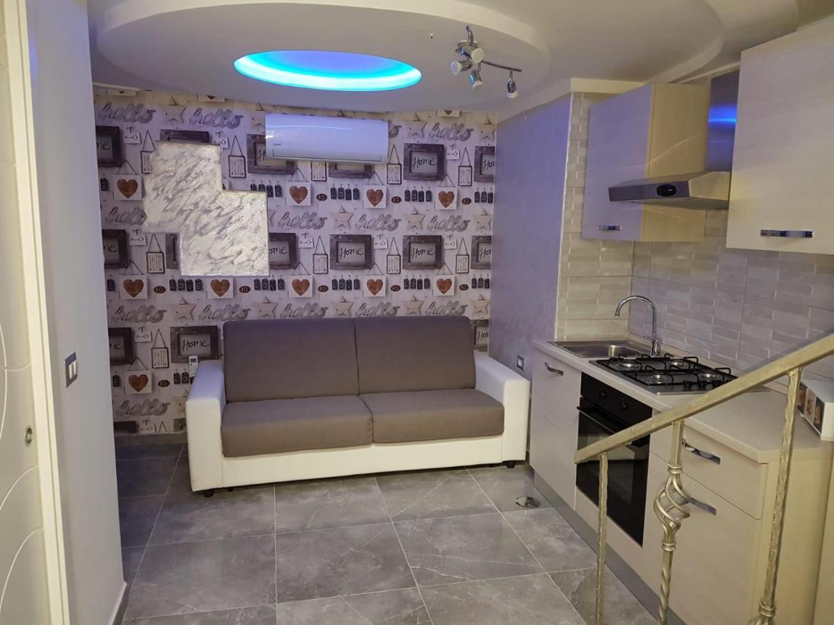 Rebby's Apartment Naples
