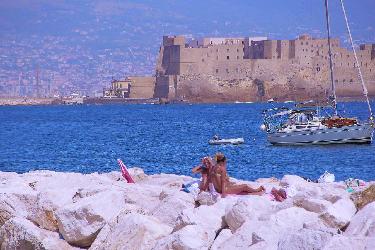 Apartment Grande & Caratteristico Dietro La Cattedrale Naples