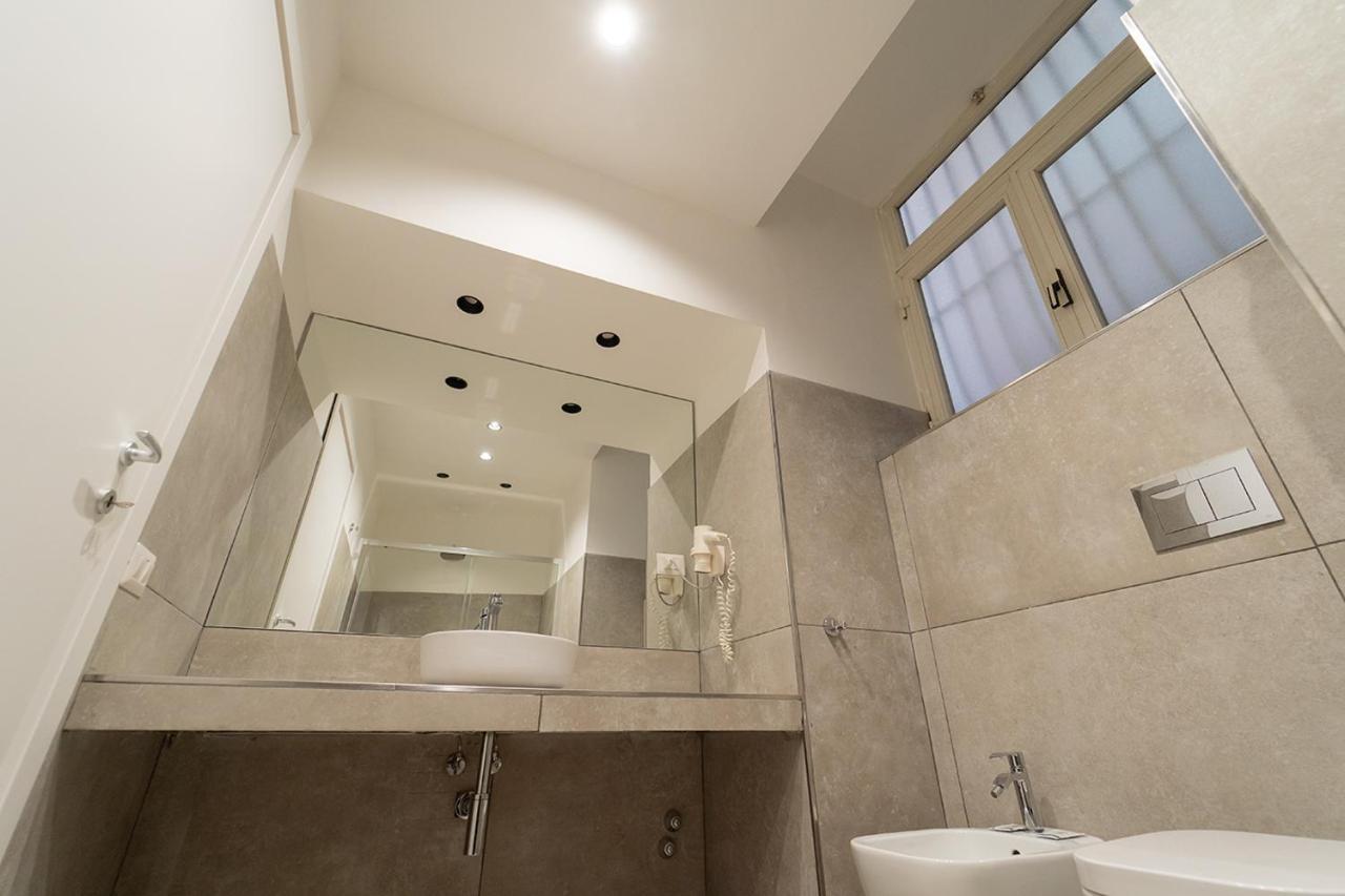 Le 4 Stagioni Dante H Centro, By Clapa Group Guest house 2*