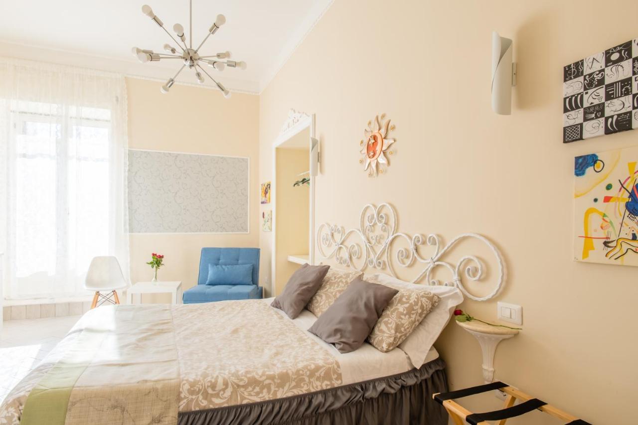 Santa Teresa A Chiaia Bed & Breakfast 2*