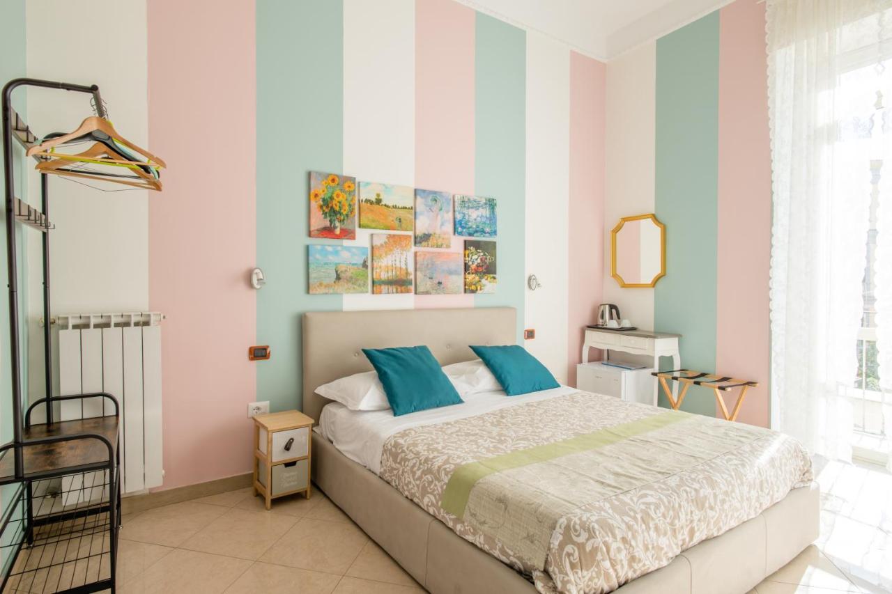 Santa Teresa A Chiaia Bed & Breakfast 2*