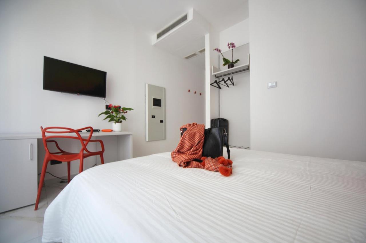 Be-coloured Guest house *
