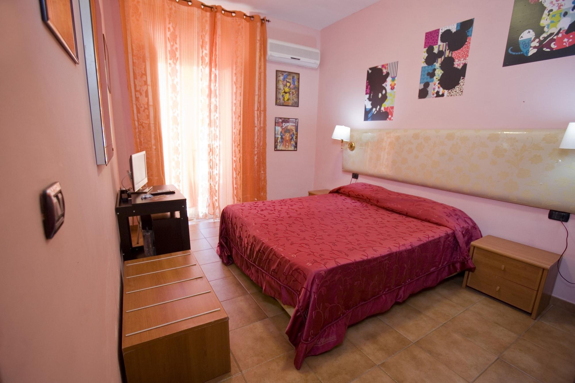 Hotel Cineholiday 3*