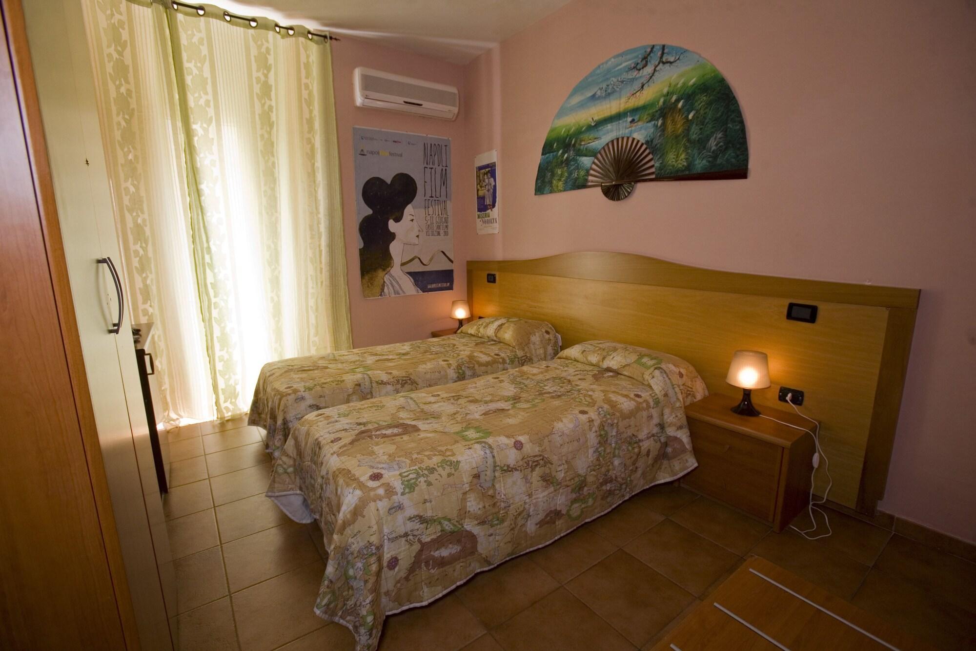 Hotel Cineholiday 3*
