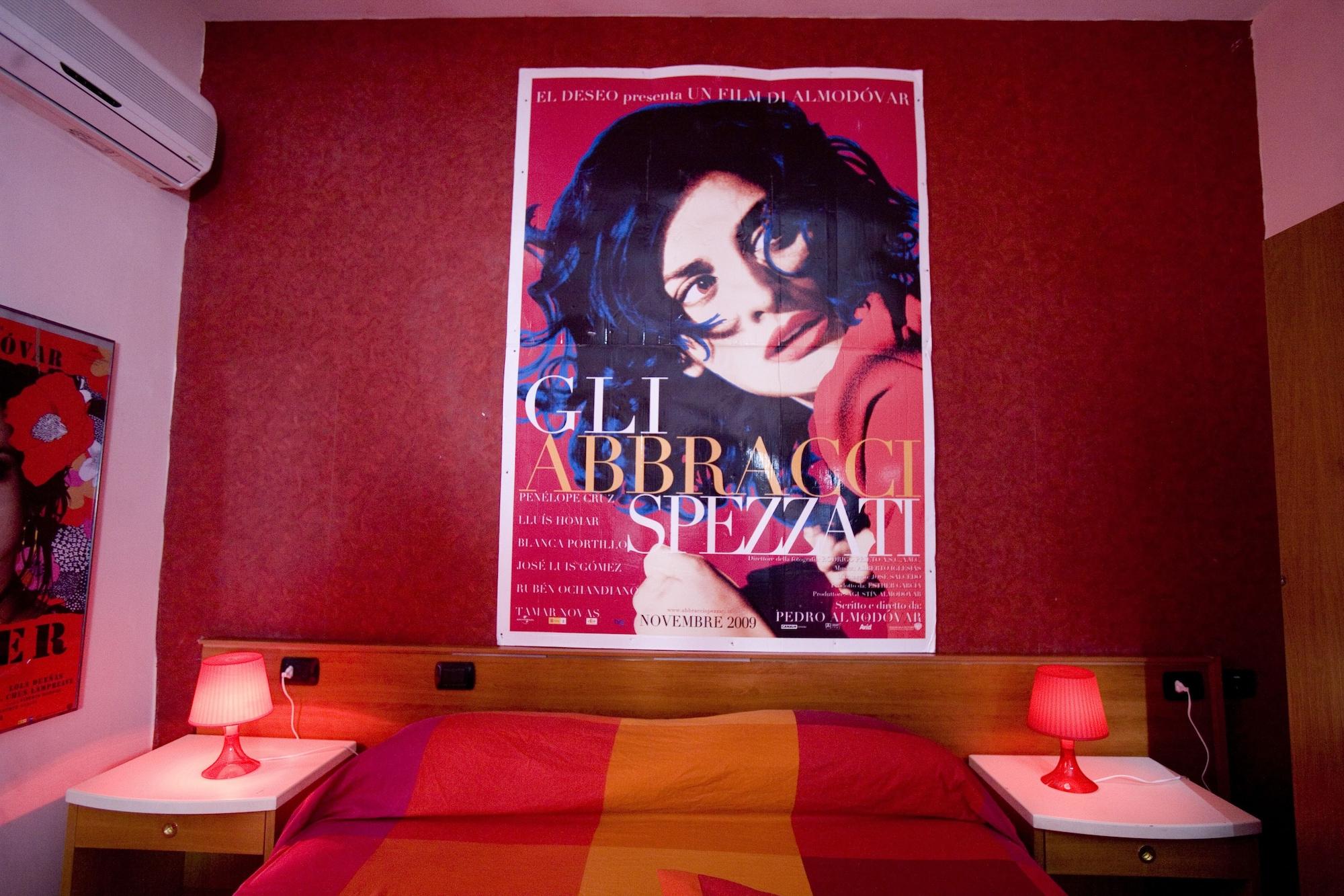 Hotel Cineholiday Naples