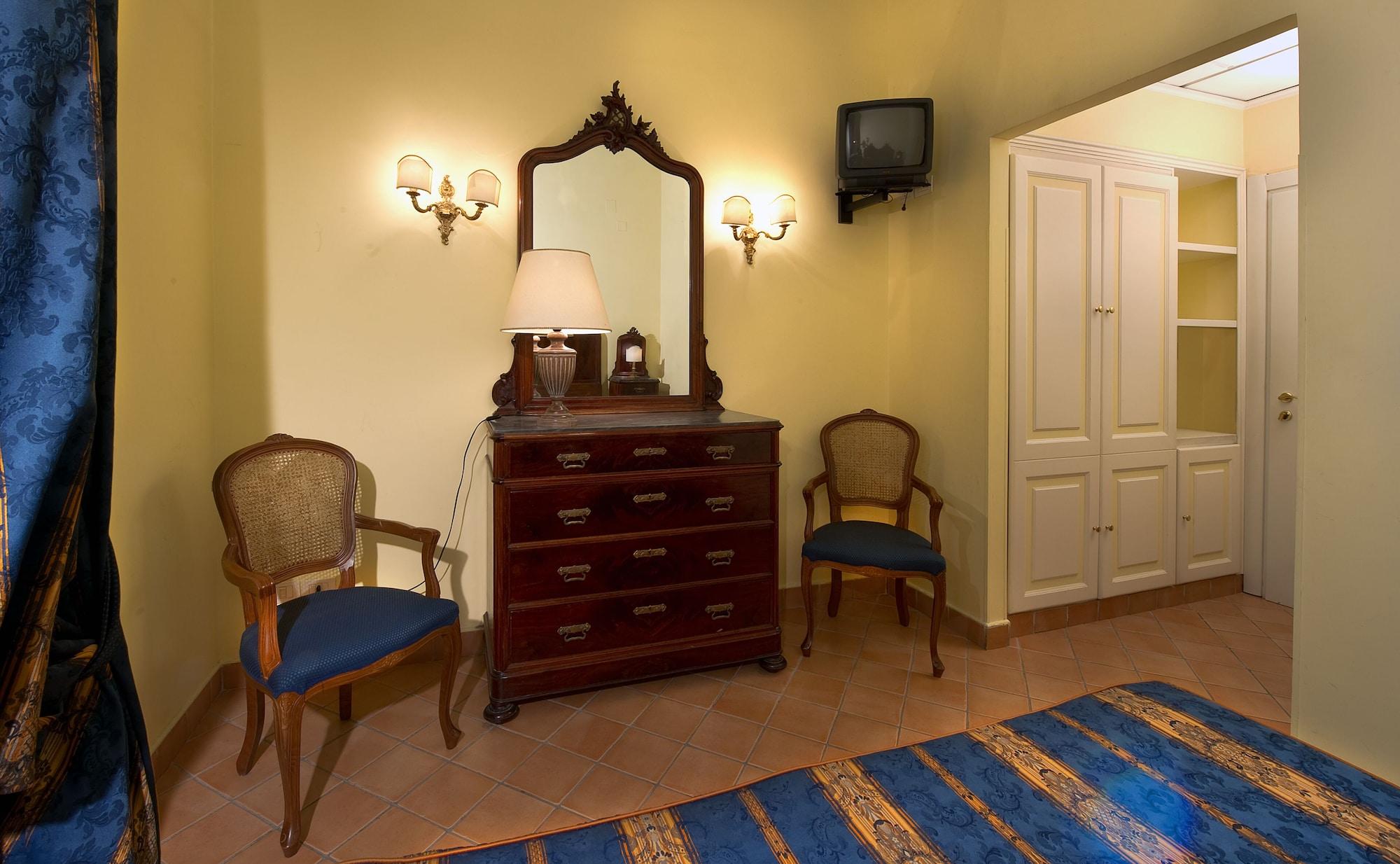 Chiaja De Charme Hotel