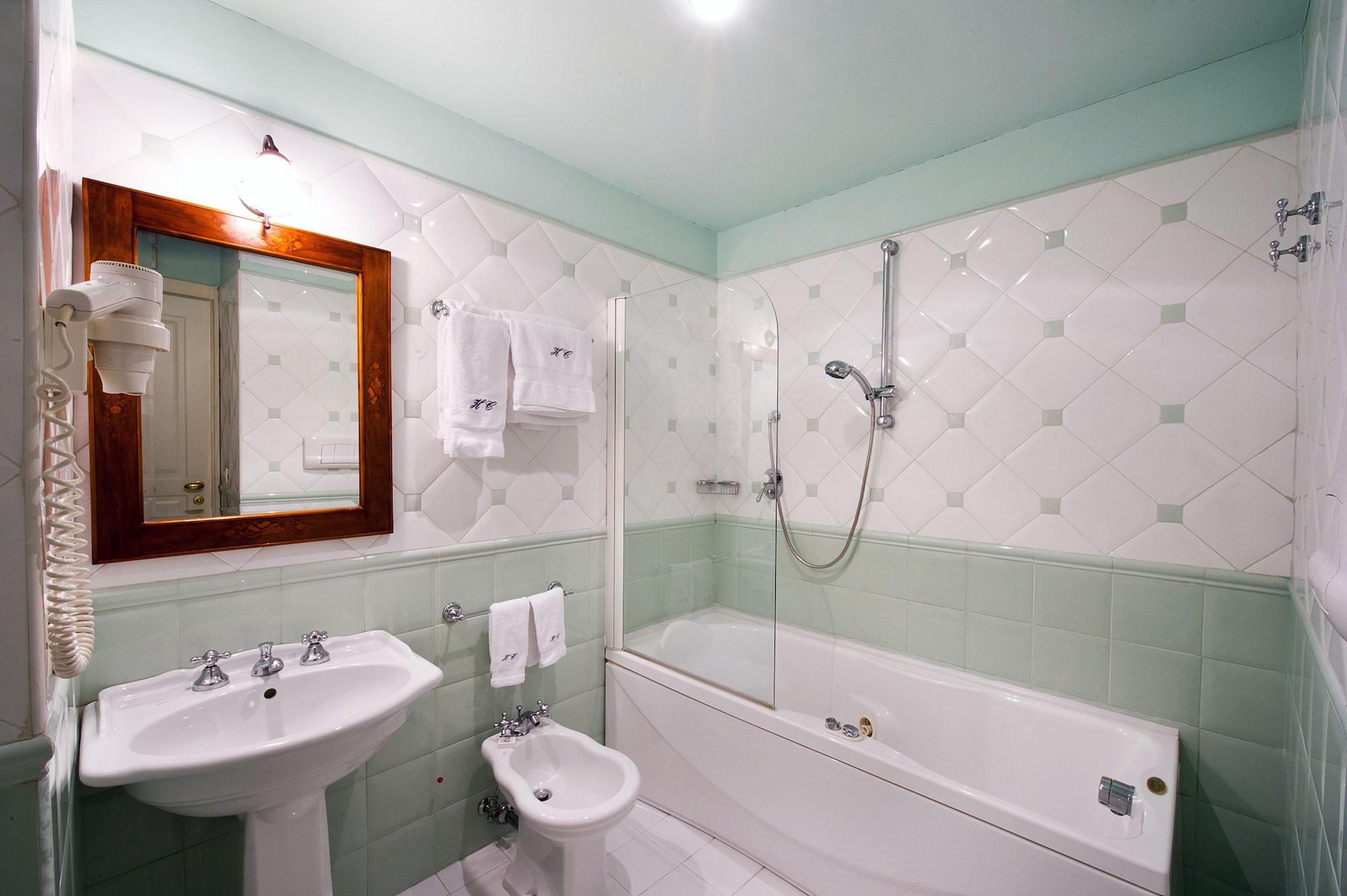 Chiaja De Charme 3* Naples