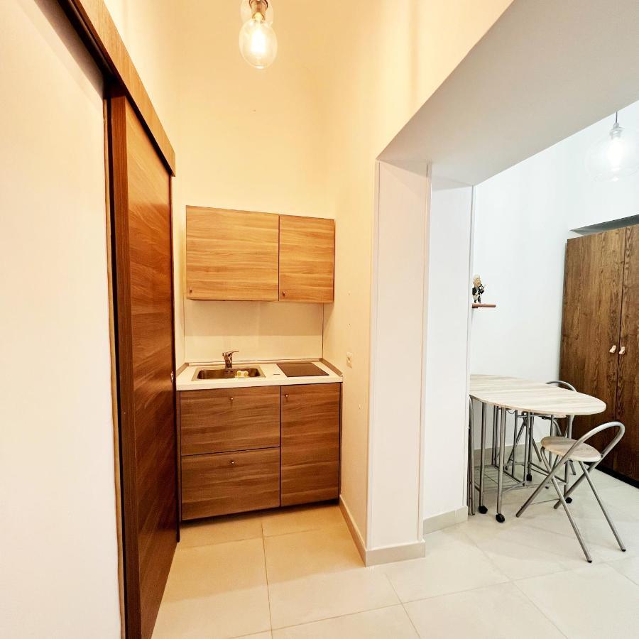 Light Apartment Naples