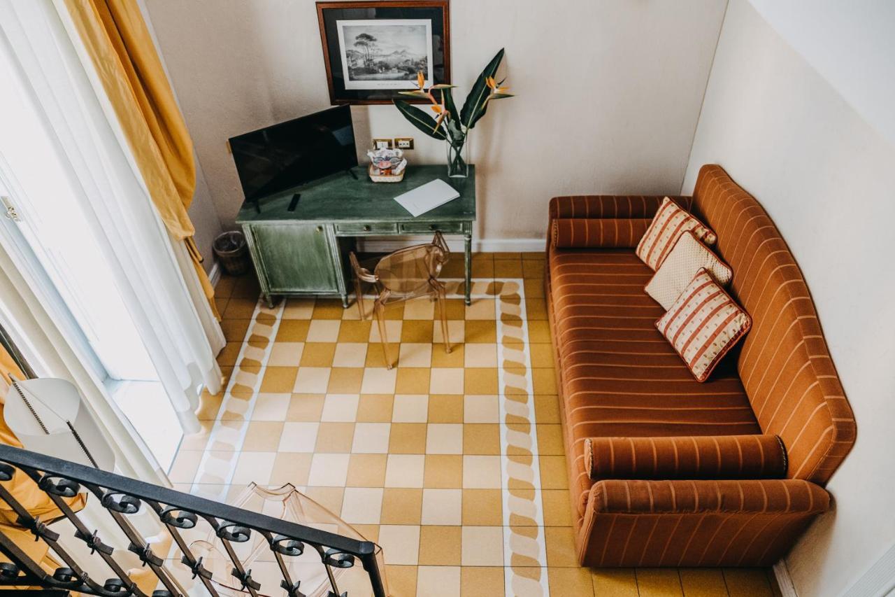 Costantinopoli 104 Hotel Naples
