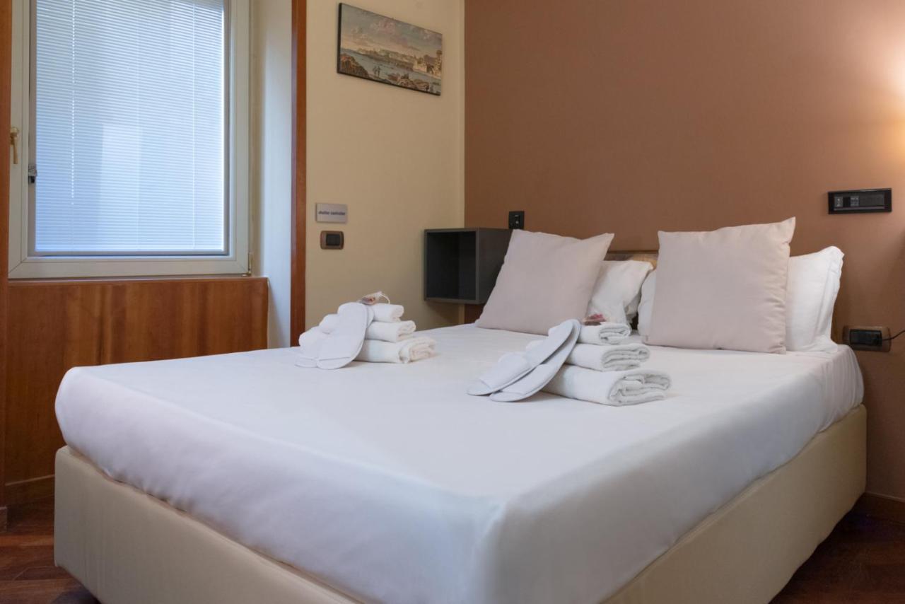 Ares Hotel