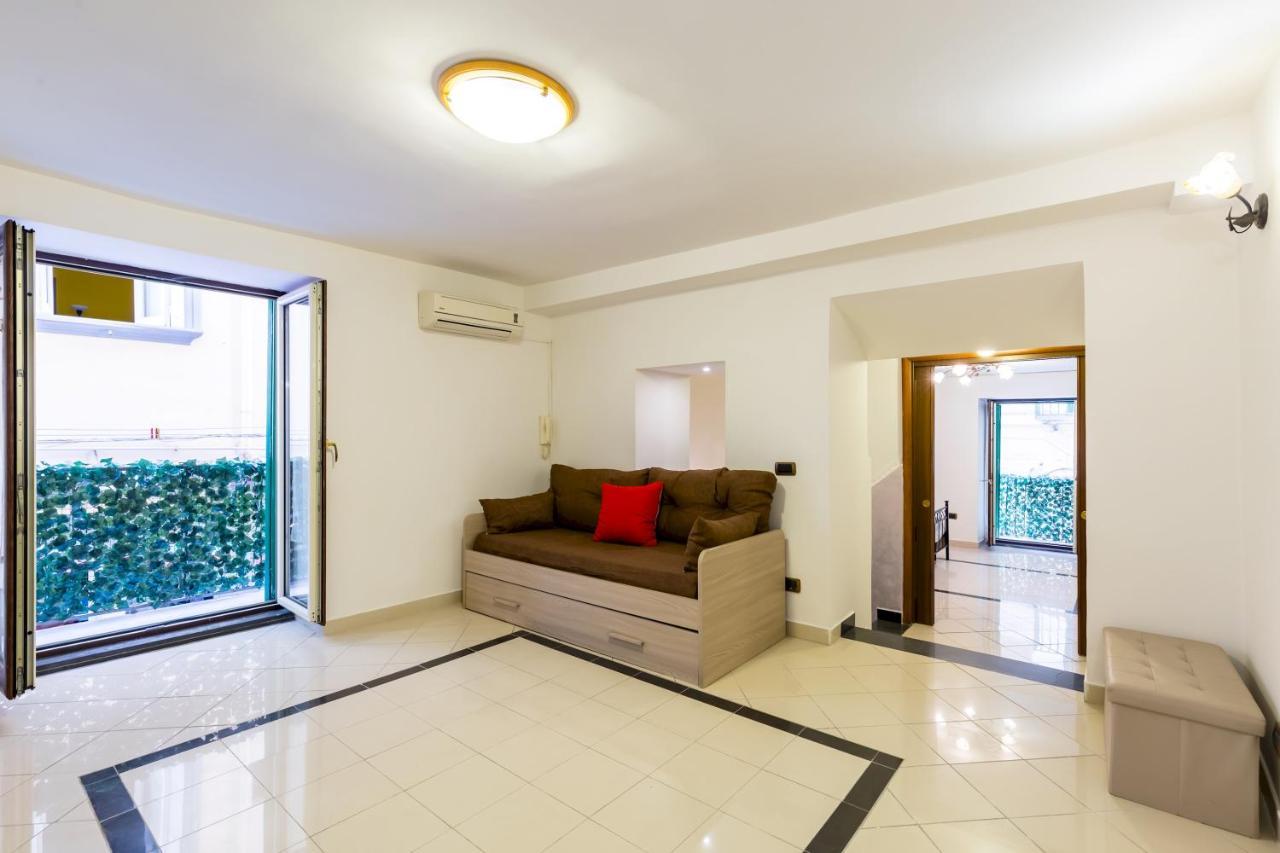 Qs1 - Indipendent Flat In Center Apartment Naples