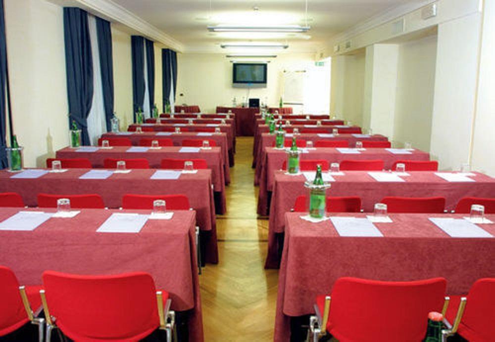 Renaissance Mediterraneo Hotel Naples