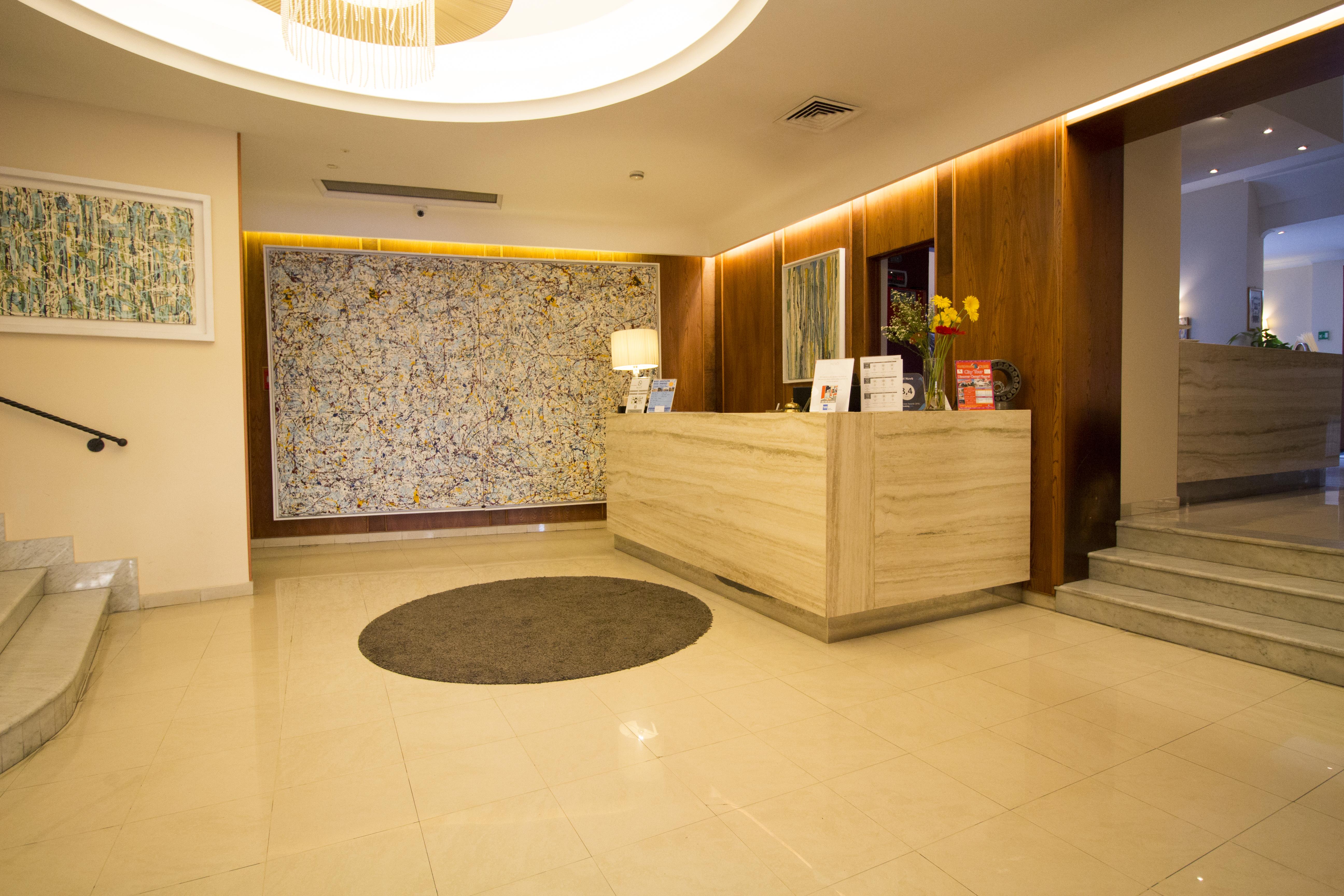 Hotel Nuvo