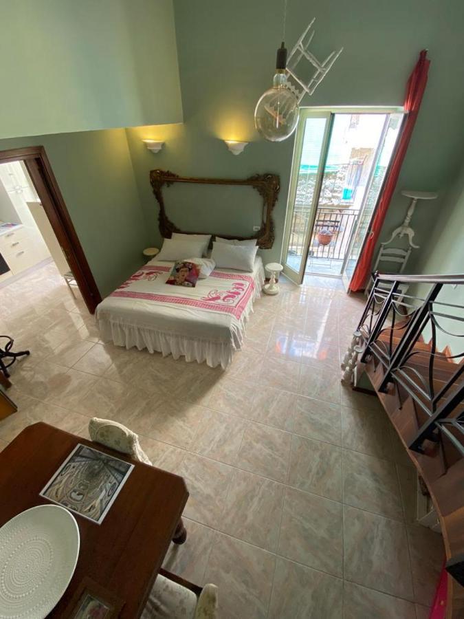 Casa Gioia, Tra Palazzo Reale,lungomare E Monte Echia Apartment