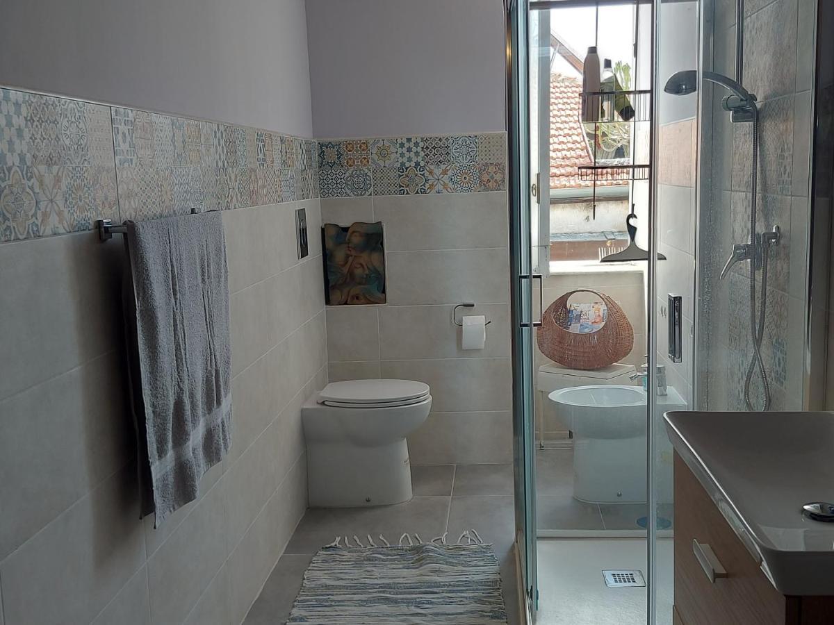 La Stanza Di Zoe Della Luna D'irene Naples