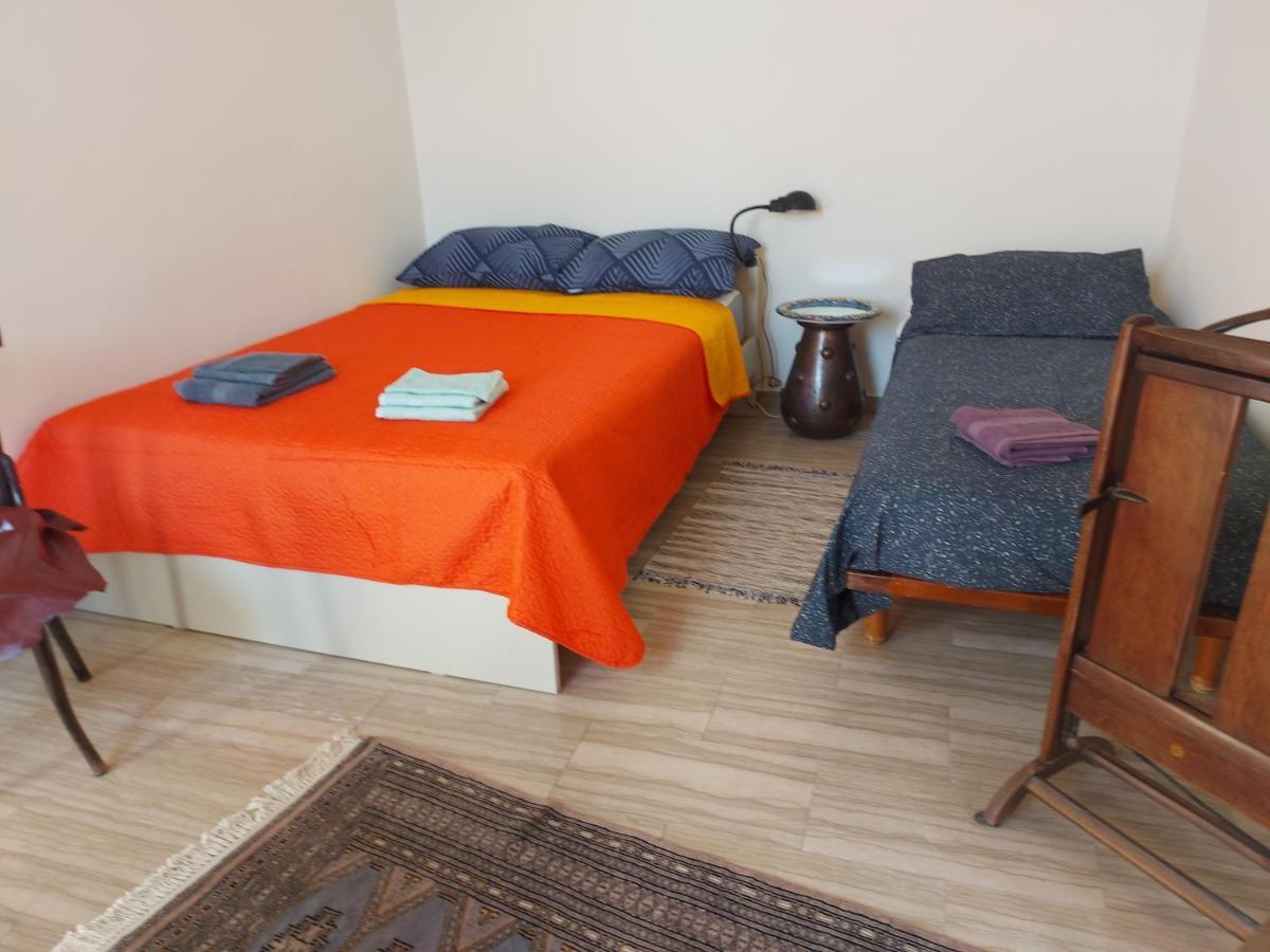 La Stanza Di Zoe Della Luna D'irene Guest house Naples