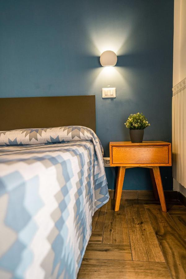 Hub Ferroviario - 12 Posti Letto Per Il Tuo Gruppo A Con Wifi E Netflix * Naples