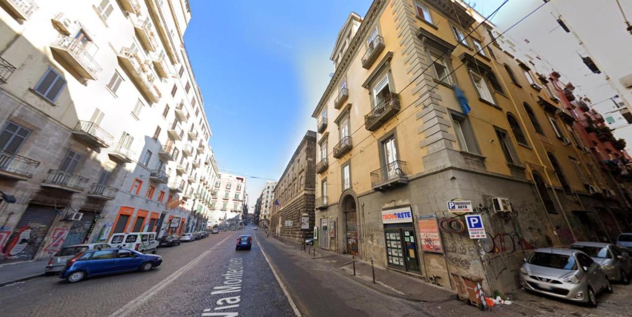 Monteoliveto 5 * Naples