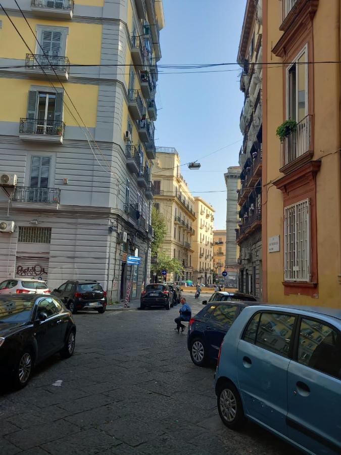 Greth House * Naples