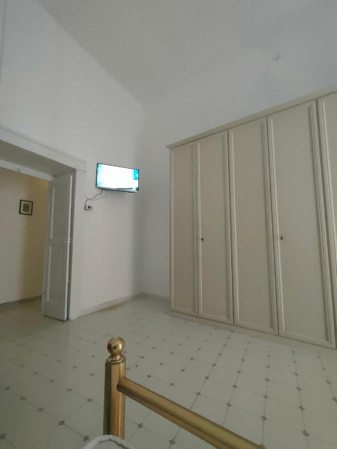 Cisterna's Guest house *