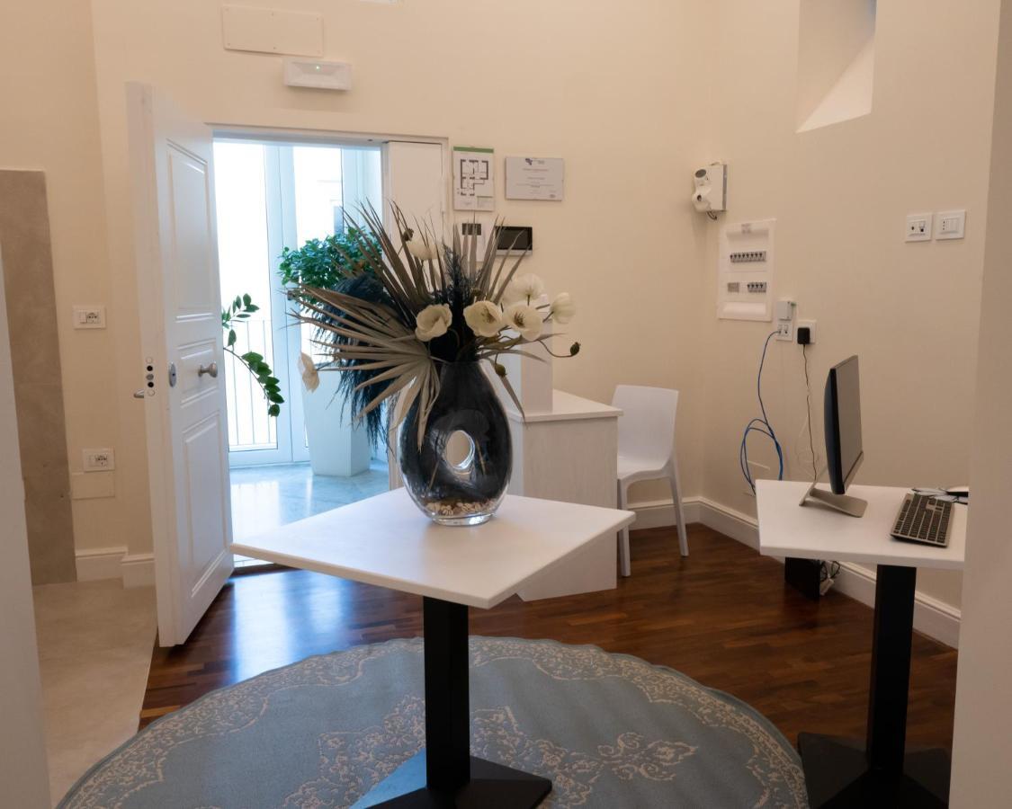 Bernini House Guest house Naples