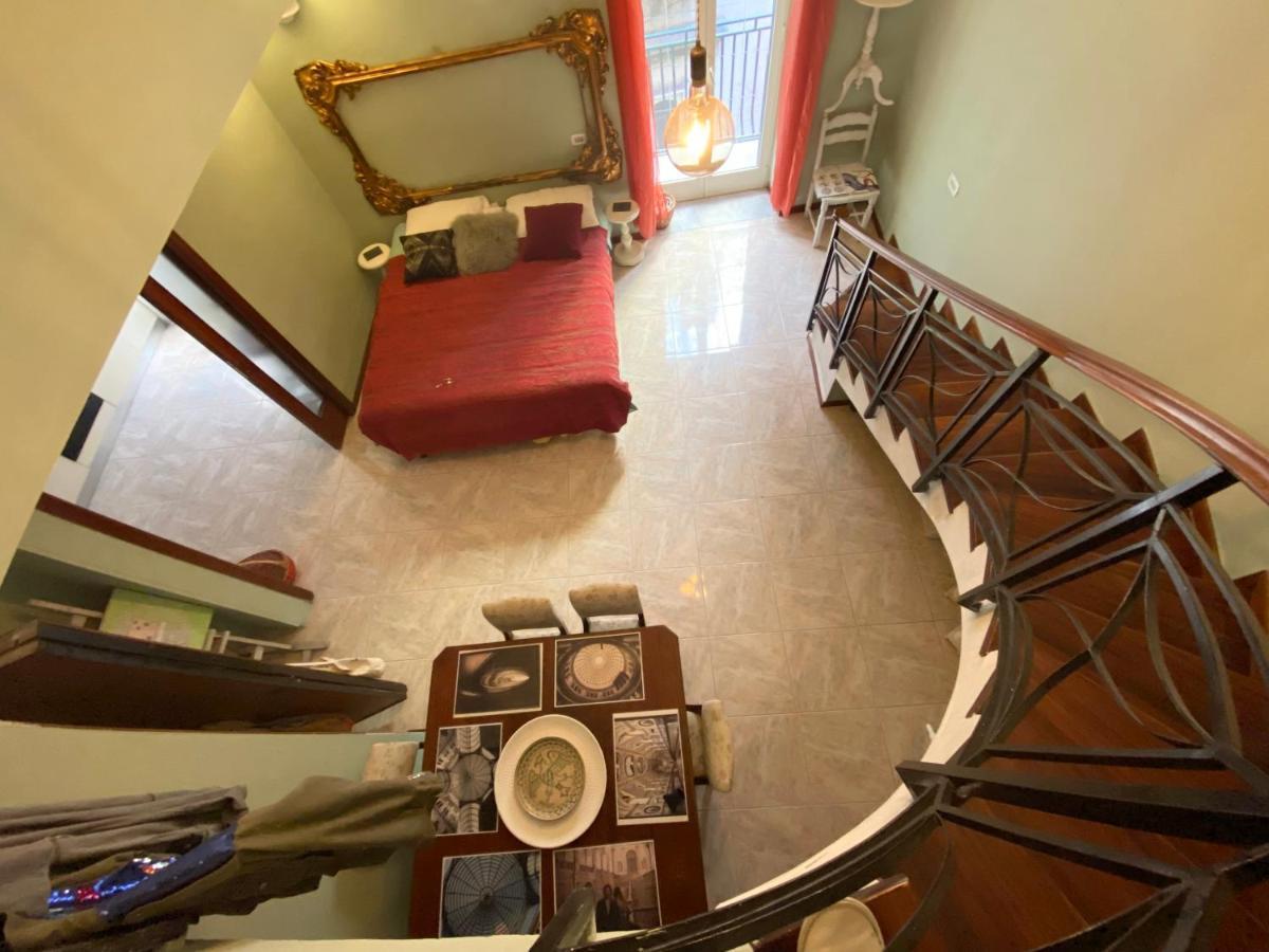 Casa Gioia, Tra Palazzo Reale,lungomare E Monte Echia *