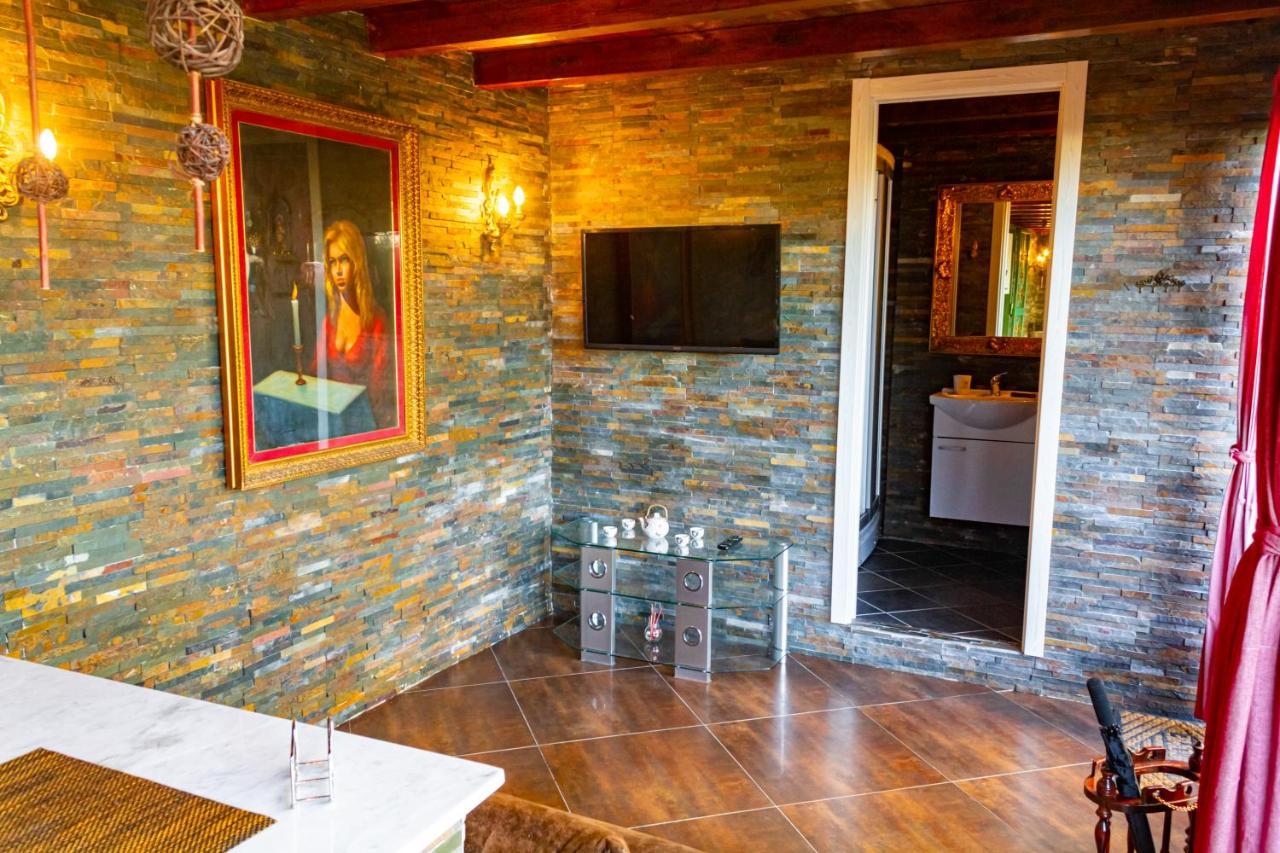 Apartment Vesuvio Garden E Spa, Host *
