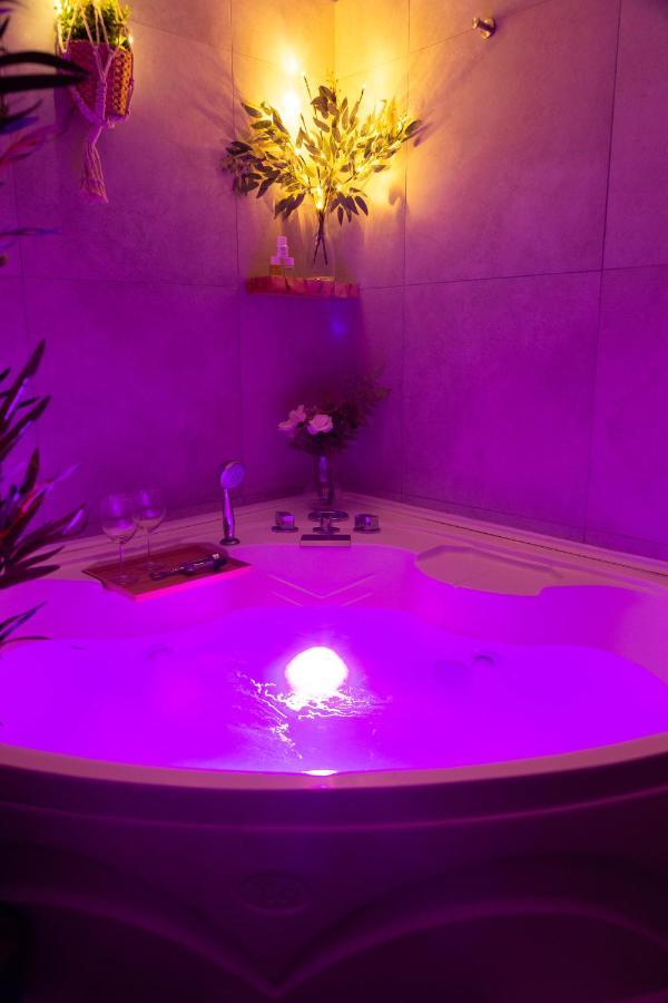 Casina In Via Foria Bed & Breakfast Naples