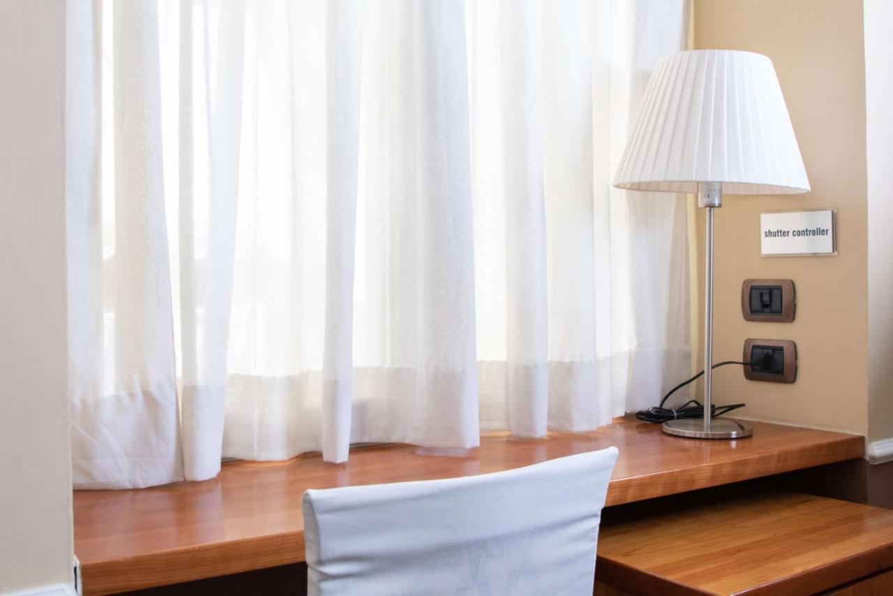 Hotel Ares Naples