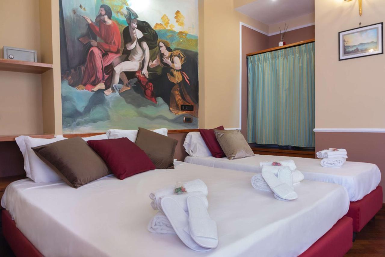 Ares 4* Naples
