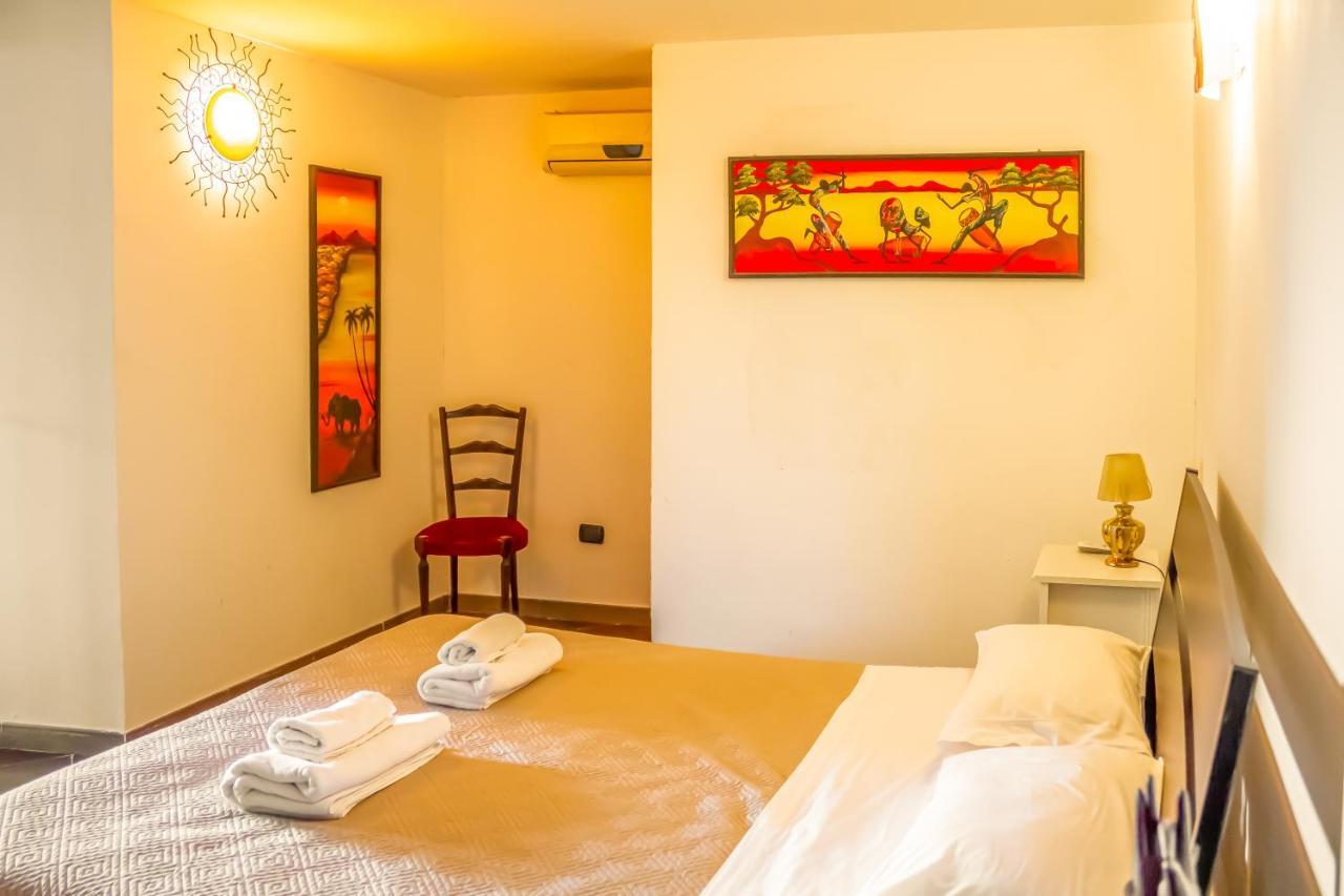 Vesuvio Garden E Spa, Host * Naples