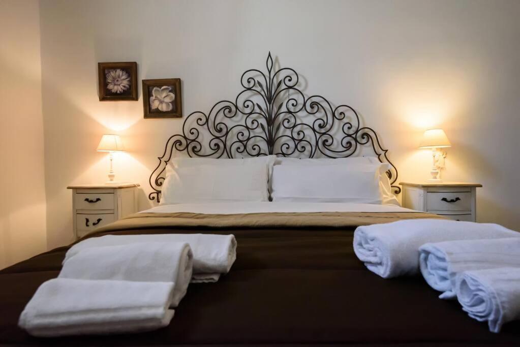 Apartment A Due Passi Da Toledo Naples